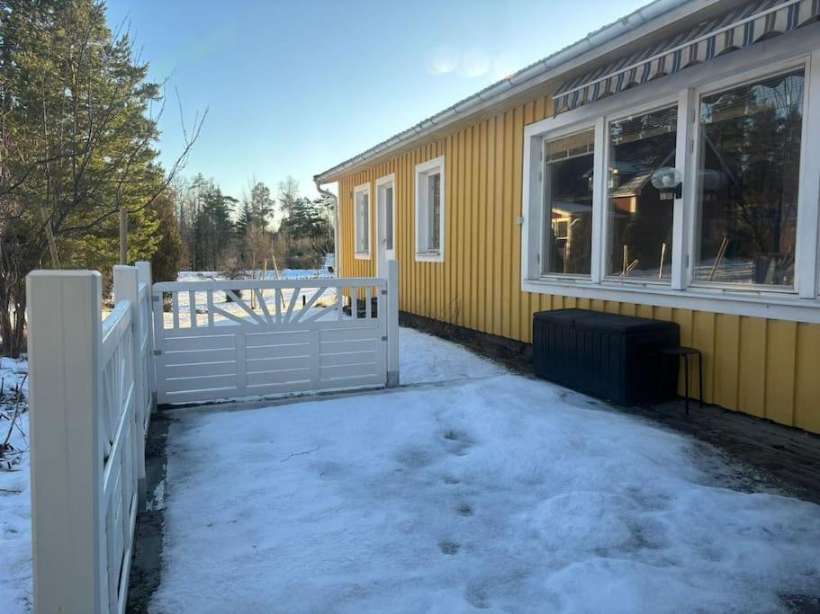 3Bdr Close To Nature A Beautiful Home Lake Nearby Uppsala Bagian luar foto
